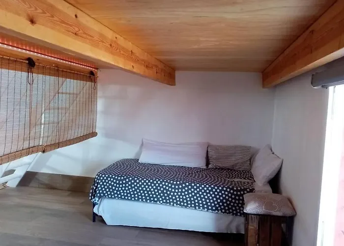 Casita De Campo Con Vistas A Una Laguna